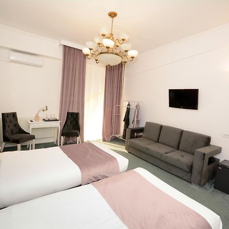 Hotel Andre'S Craiova Dış mekan fotoğraf