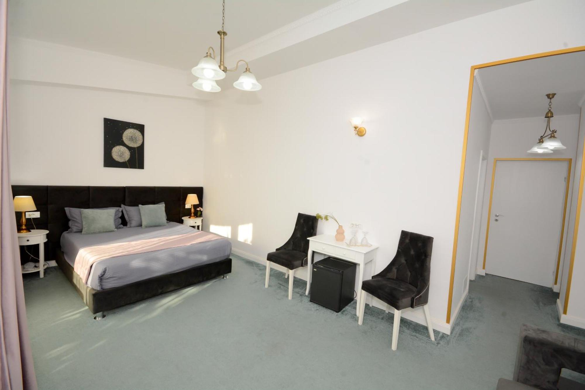 Hotel Andre'S Craiova Dış mekan fotoğraf