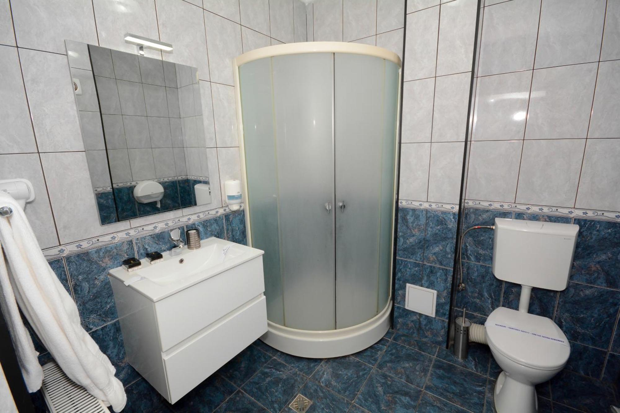 Hotel Andre'S Craiova Dış mekan fotoğraf