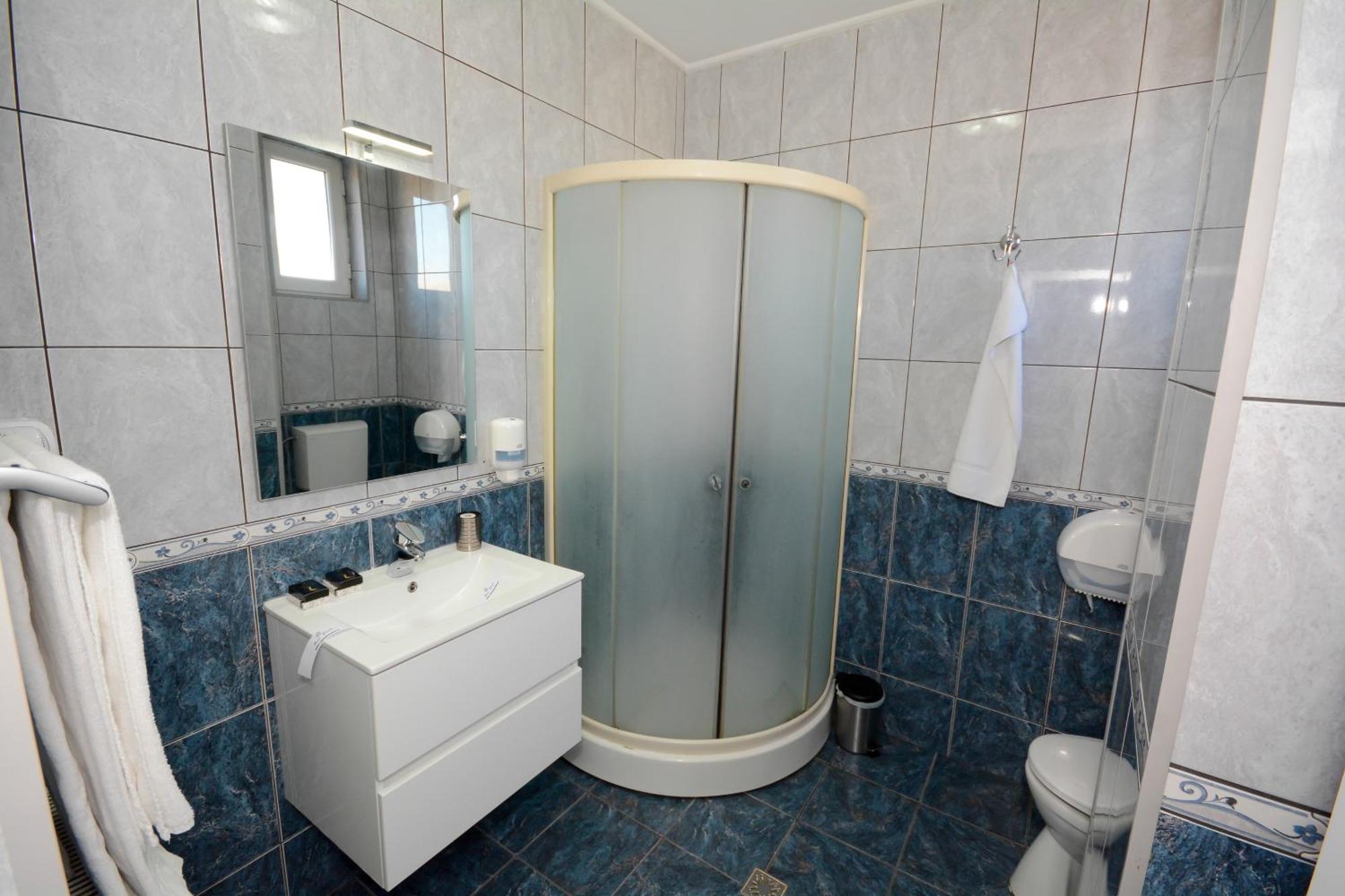 Hotel Andre'S Craiova Dış mekan fotoğraf