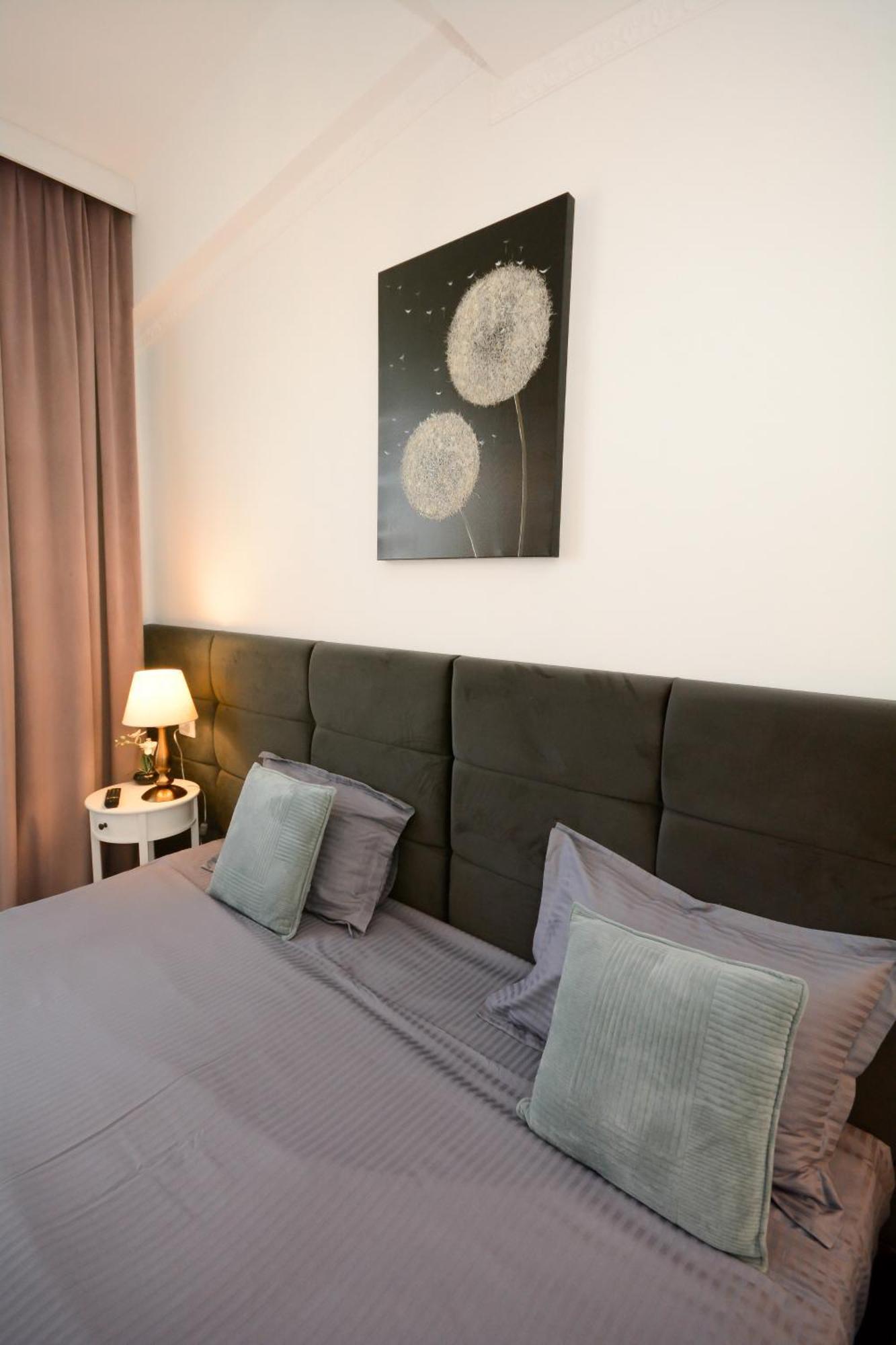 Hotel Andre'S Craiova Dış mekan fotoğraf